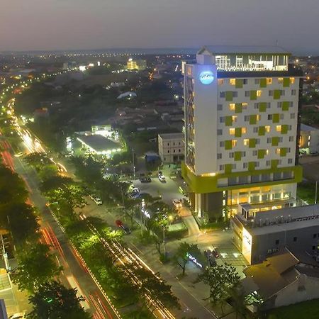 סוראבאיה Hotel Dafam Pacific Caesar מראה חיצוני תמונה