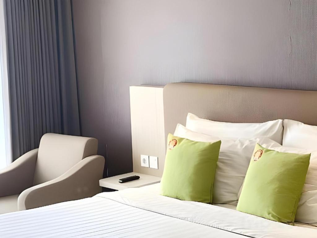סוראבאיה Hotel Dafam Pacific Caesar מראה חיצוני תמונה