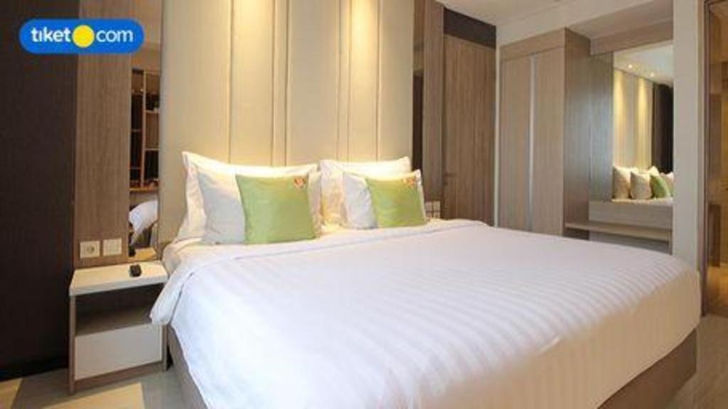 סוראבאיה Hotel Dafam Pacific Caesar מראה חיצוני תמונה