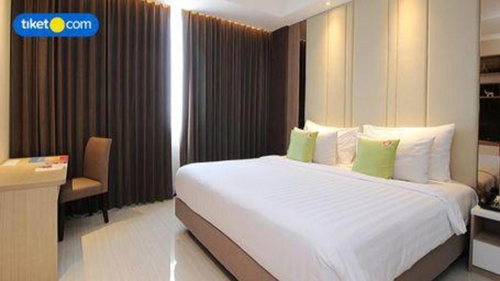 סוראבאיה Hotel Dafam Pacific Caesar מראה חיצוני תמונה