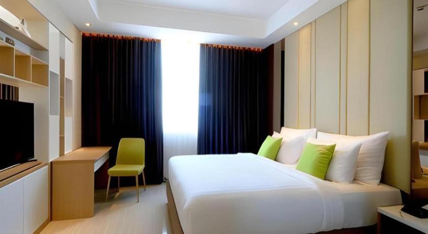 סוראבאיה Hotel Dafam Pacific Caesar מראה חיצוני תמונה